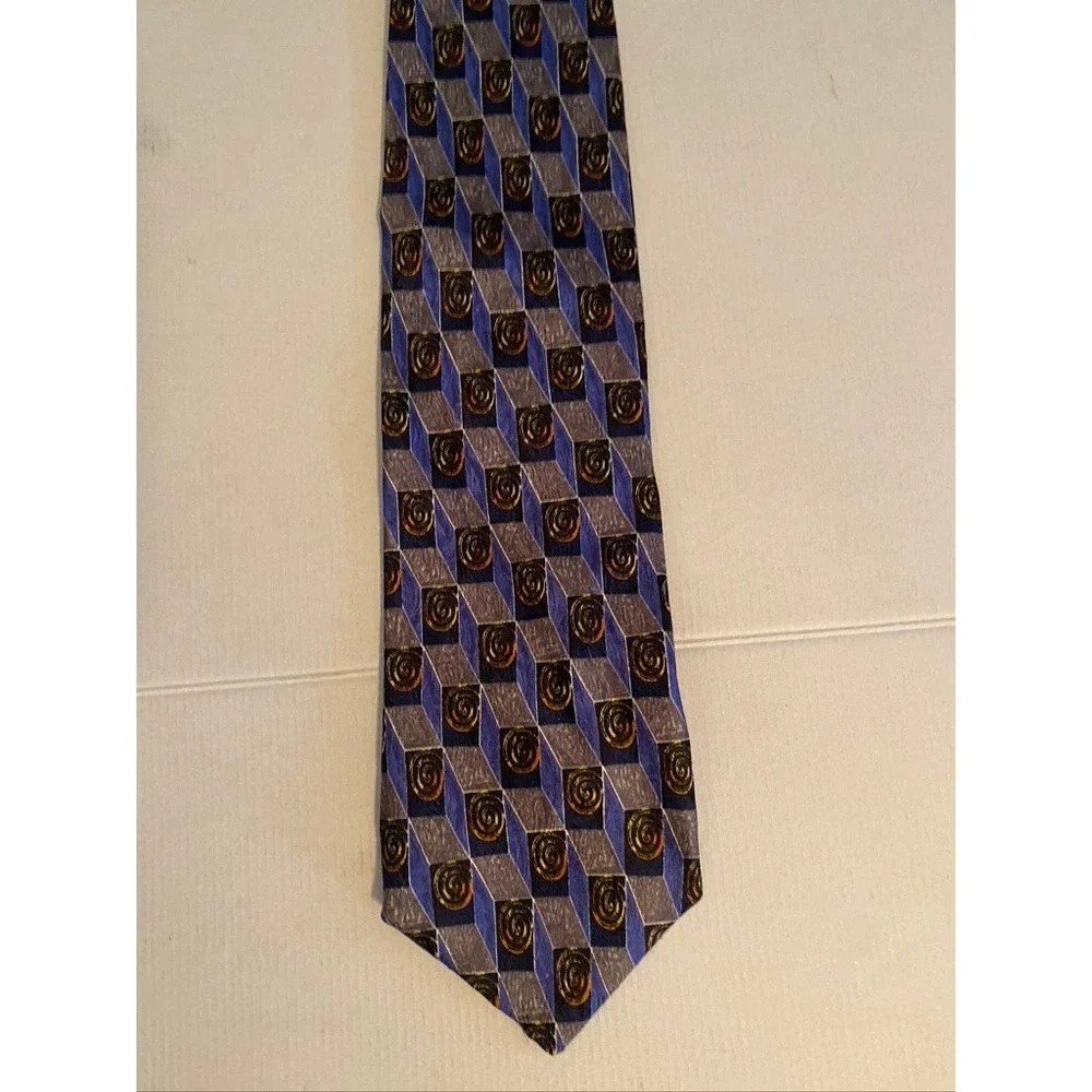 Mulberry Mens Silk Tie Blue Grey Geometric 3D Cube Spiral Hand Sewn Italy 3.75